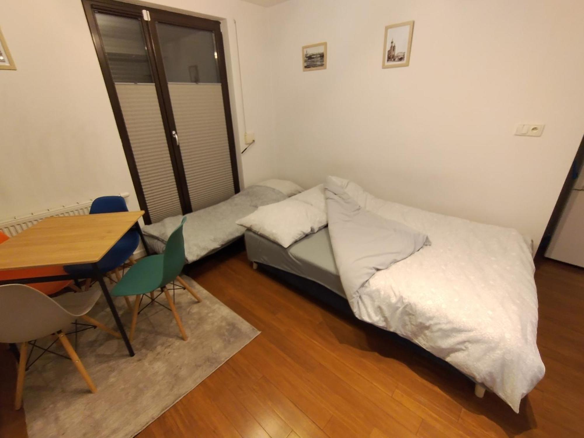 Mala Gora Apartment Краков Экстерьер фото